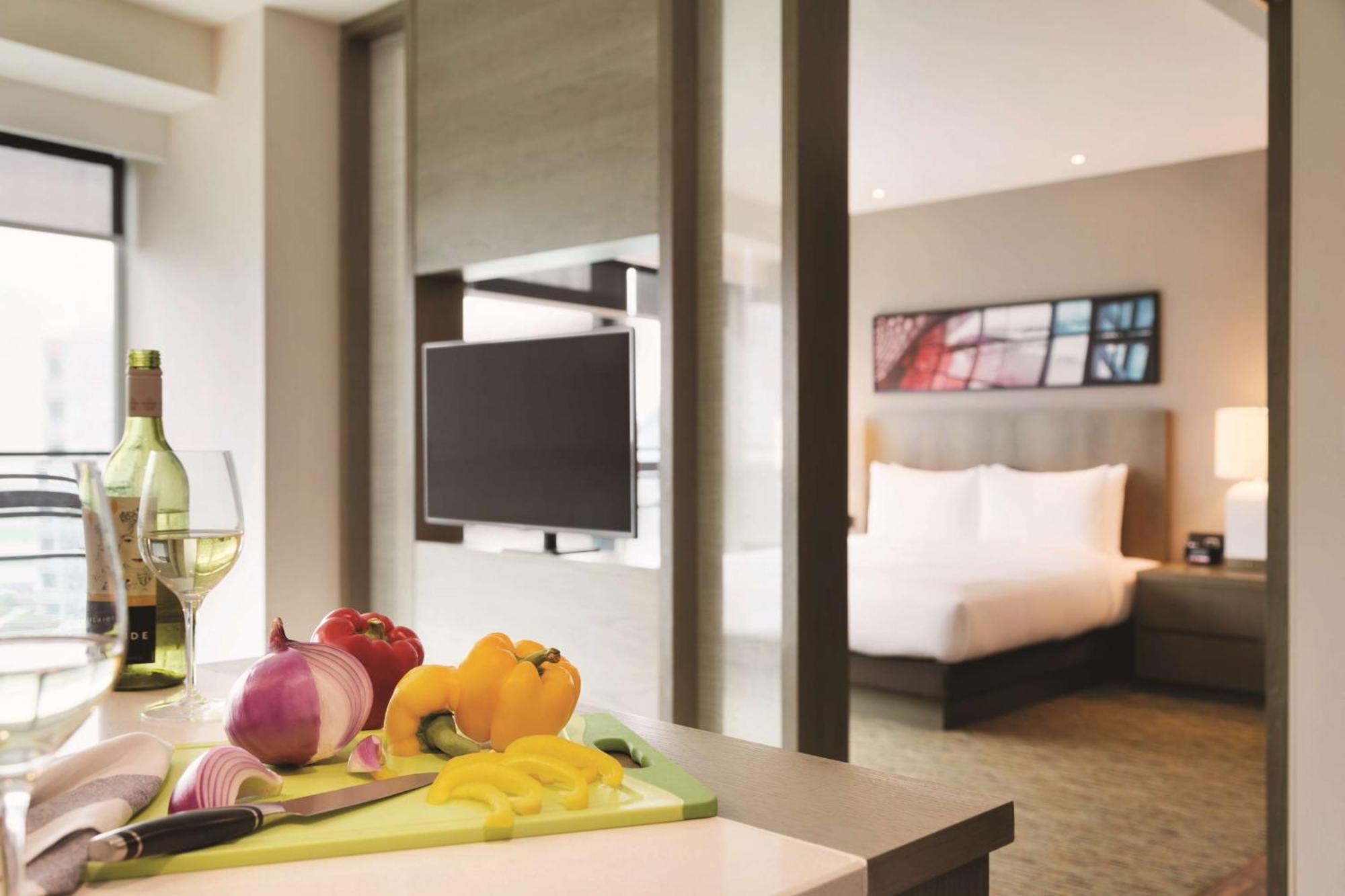 Hyatt House Shenzhen Airport Hotel Екстериор снимка